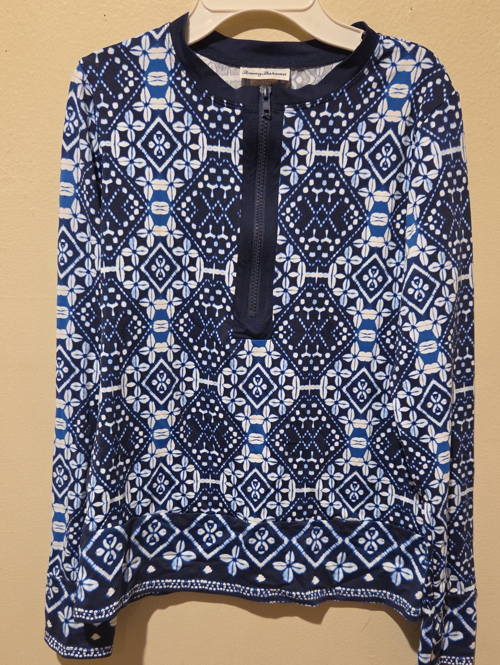 ❤️ TOMMY BAHAMA 1/4 ZIP RASHGAURD TOP, MEDIUM